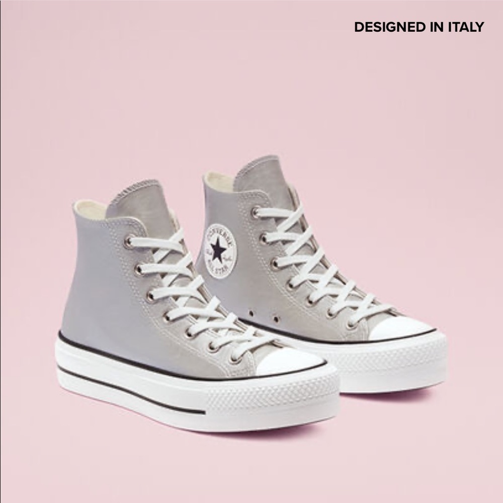 SOLD❤️ Converse Metallic leather platform sneakers